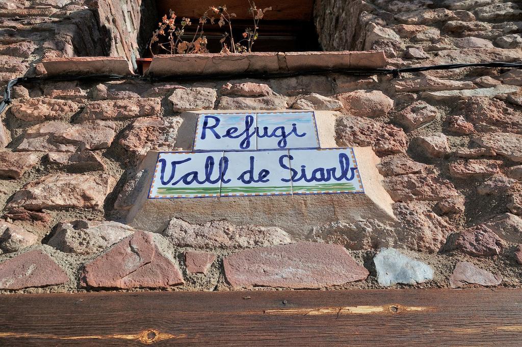 Refugi Rural Vall De Siarb Hostel Llagunes Kültér fotó